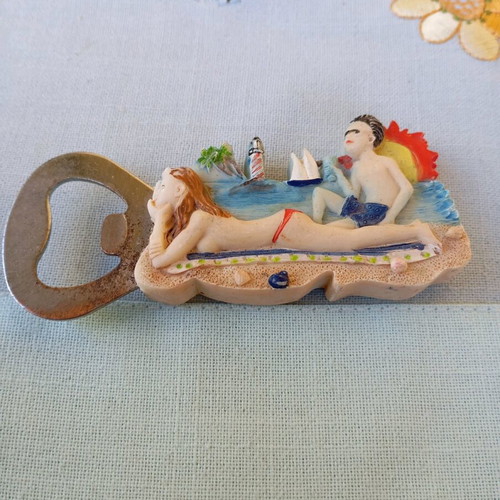 Magnet Bottle Opener with sea and little people design