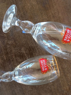 Διαφημιστικά ποτήρια μπύρας Stella Artois, 2 μεγέθη, χρυσαφί γραμμή