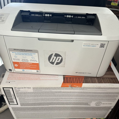 HP LaserJet M110we printer like new with 3 toners