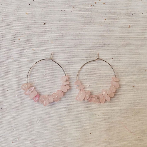 Hoop earrings with rose quartz chips new
