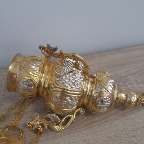 Bronze lamp new with beautiful motif, size 24 cm