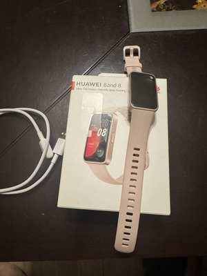 Huawei Band 8 used with box and charger