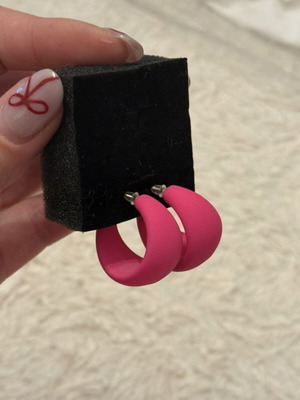 Vintage 80s earrings with post clasp, bright pink, new
