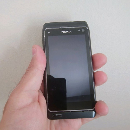 Nokia N8 used with broken charging port