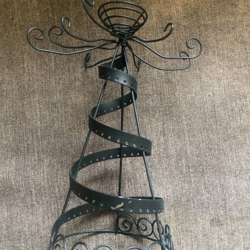 Metal jewelry stand black like new