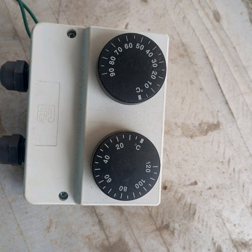 Double immersion thermostat new with gift 1/2" valve