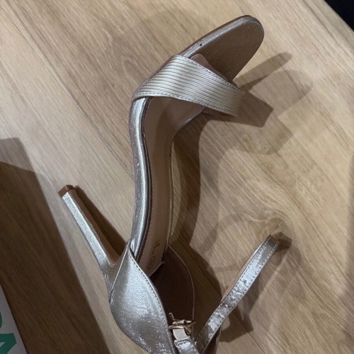 Verde gold sandals new, size 39