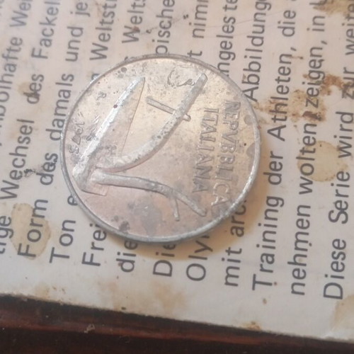 Italy 1975 10 Lira coin used