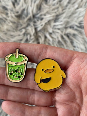 Duck and frog pins new, colorful, pack of two