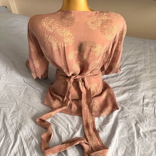 Long shirt size S like new