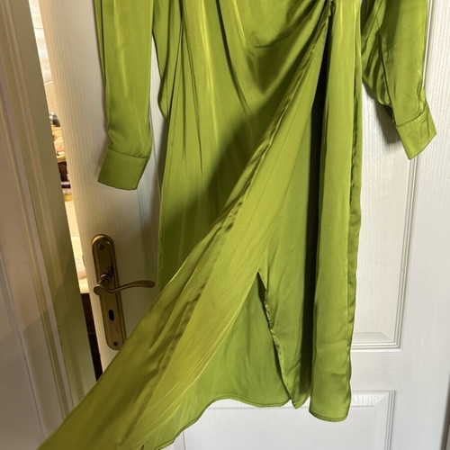 Stradivarius satin wrap-style midi dress bright green size L like new