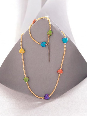 Necklace and bracelet set with gold beads and multicolored hearts