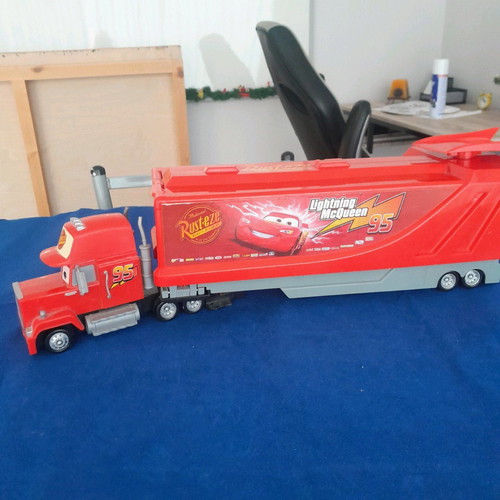 Mack Disney Cars truck used with foldable tracks and batteries