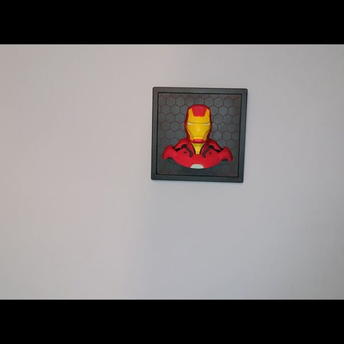 Iron Man wall frame printed in 3D and hand-painted like new
