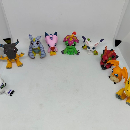 Digimon collectible figure set of 9 pieces like new