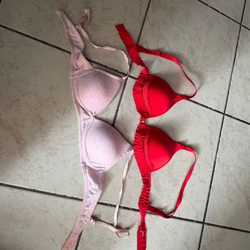 Set of two bras 32AA red and pink like new