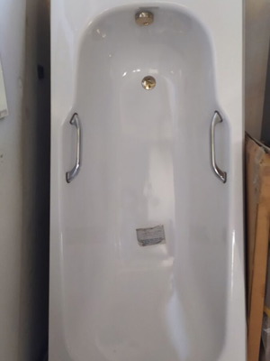 Μπανιέρα 180*80 εκ από χάλυβα επισμαλτωμένη Kaldewei καινούργια με χερούλια