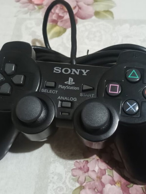 PlayStation 2 controller black like new