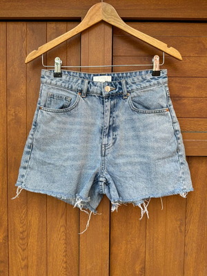 H&M Denim Shorts with High Waist like new, size 36, blue