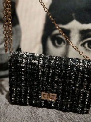 Crossbody bag with gold chain, medium size, black