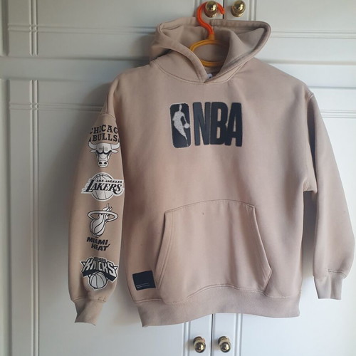 Zara NBA sweatshirt like new, size 140 cm, beige