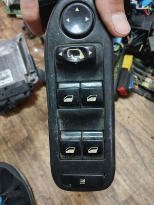 Peugeot 307 407 Window Control Buttons used, 2 pieces