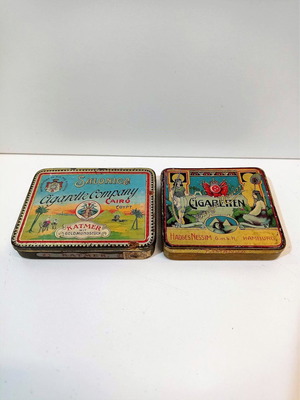 Tin lithographed cigarette cases used, set of 2, early 20th century