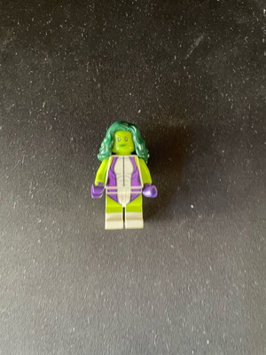She-hulk Lego minifigure like new