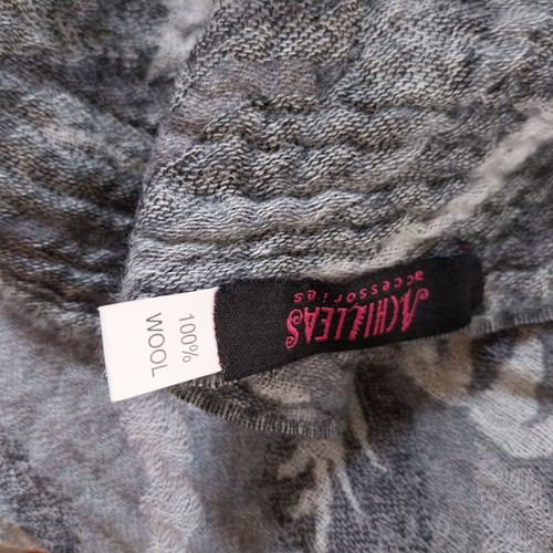 Pashmina 100% wool used Achilleas Accessories in excellent condition