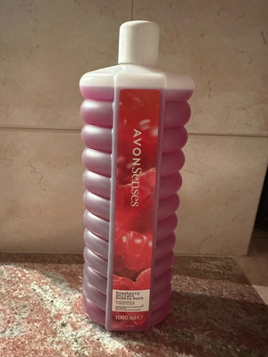 Raspberry Delight bubble bath 1000ml new stock 4 pcs