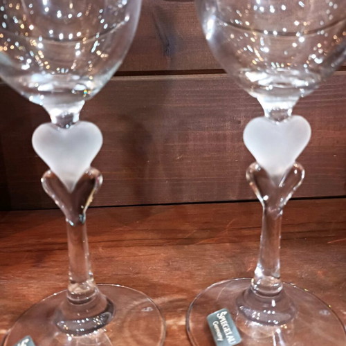 Spiegelau wine glasses new with frosted glass hearts, set of 2