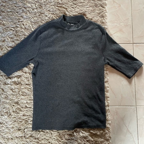 Tally short sleeve t-shirt L like new