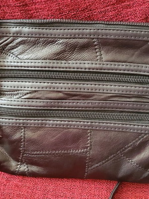 Small leather crossbody bag like new