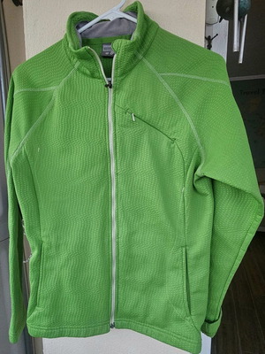 Salomon women's athletic jacket like new, size M, green