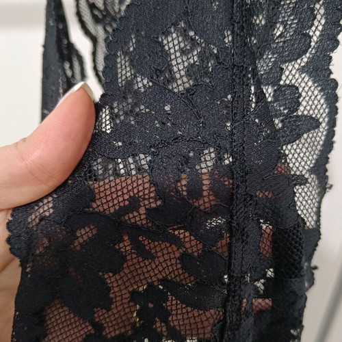 Intimissimi black negligee like new with lace and back opening