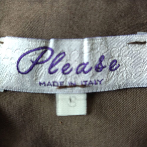 Please top like new, women's with adjustable ties, colorful