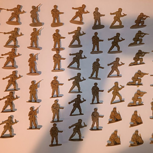 SOLPA 1/32 scale British paratrooper toy soldiers, 51 pcs