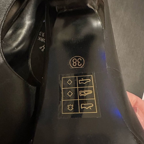Exe peep toe black leather pumps new with iridescent silver insole