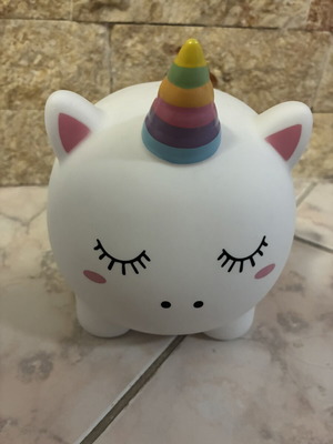 Unicorn piggy bank new, hard plastic 23.5cm x 17cm