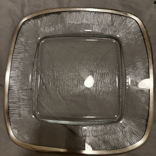 Plates set of 8 like new with light signs of use