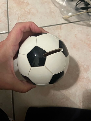Ball piggy bank like new