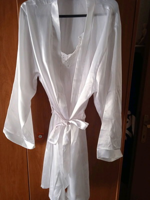 Set lingerie 3 pieces large, white satin, like new