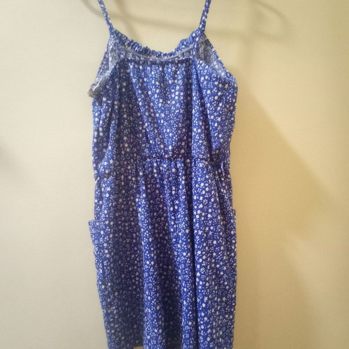 Short jumpsuit blue with tiny flowers new, size S