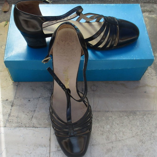 Petridis women's vintage shoes used, black, size 38
