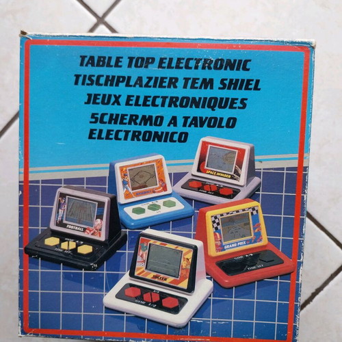 Old LCD Space Invader boxed new, fully functional