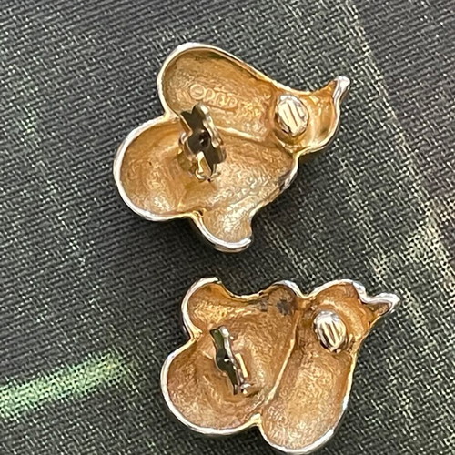 P.E.P. Custom Jewellery collectible large clip earrings like new