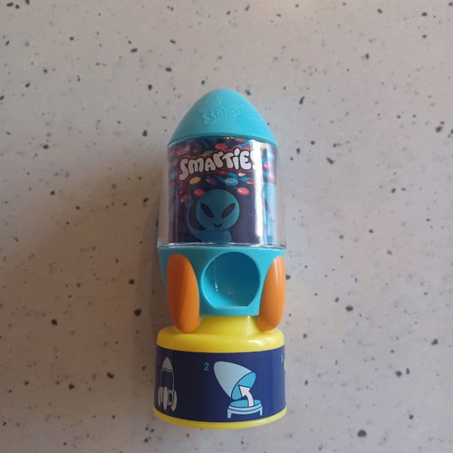 Smarties rocket used, 11 centimeters