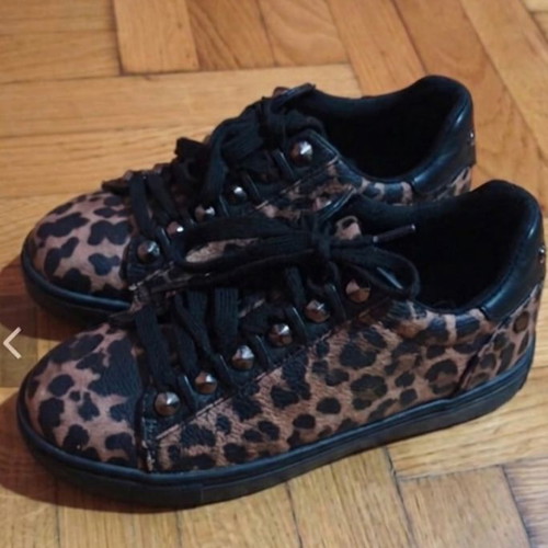 Guess Leopard Sneakers size 38 like new with metallic details