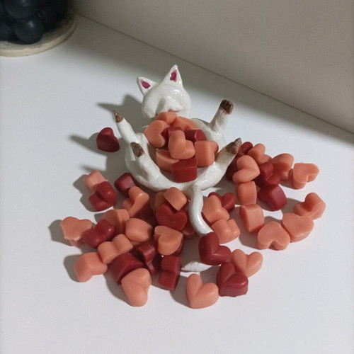 Wax melts mini hearts from 100% plant-based rapeseed wax like new, 80 pieces
