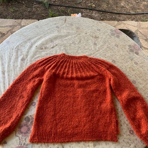 Women's sweater like new unworn